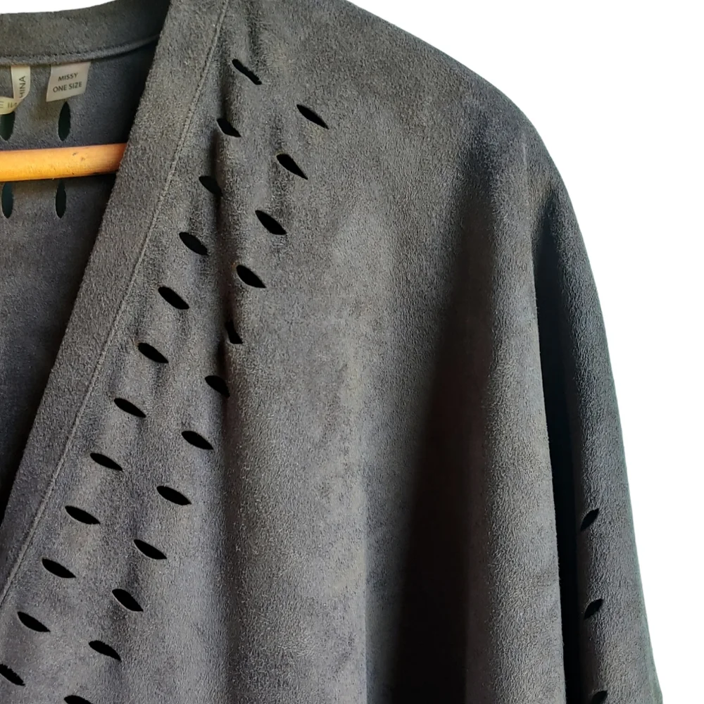 Soft Surroundings Faux Suede Laser Cut Poncho Kimono Shawl - One Size Boho Style - Picture 3 of 13